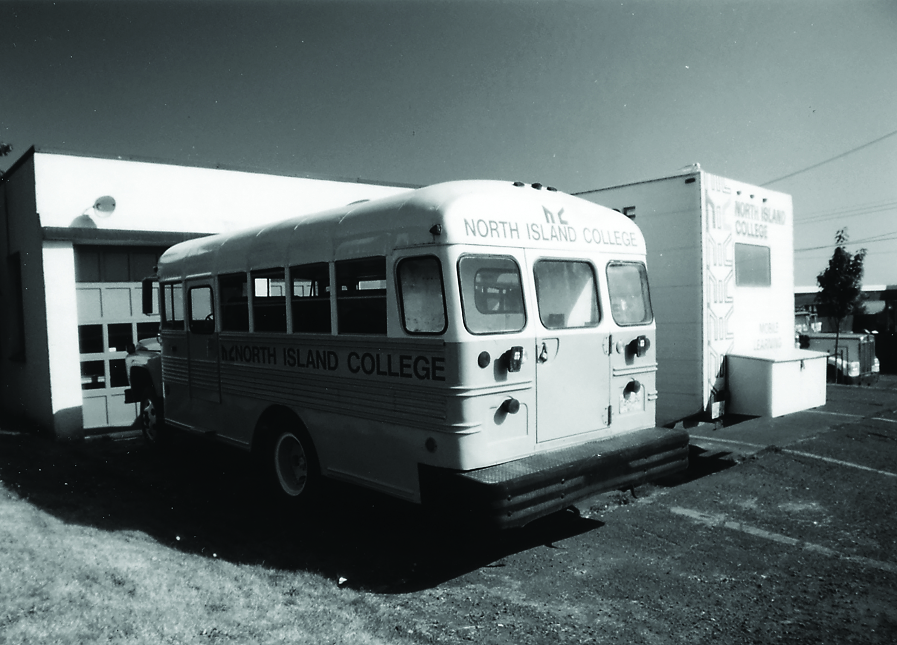 NIC Mobile Bus