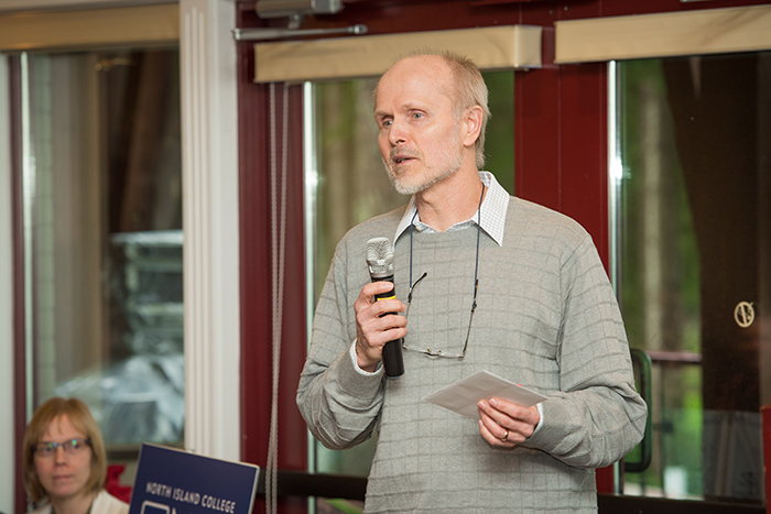 NIC Emeritus Designate gives back to...